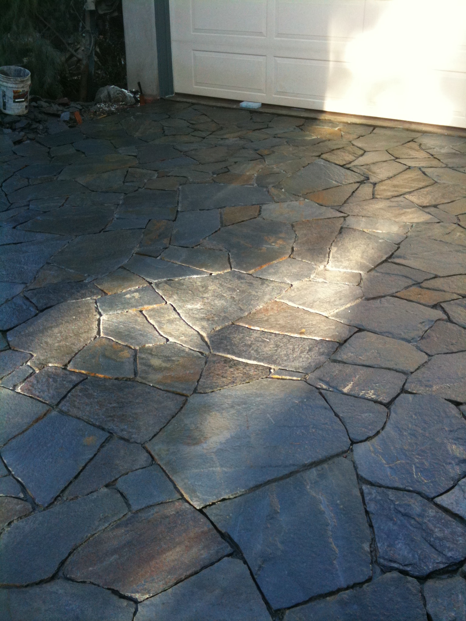 Slate stone veneer masonry by Concrete Etc.